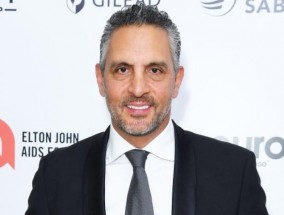 毛里西奥·乌曼斯基(Mauricio Umansky)因涉嫌欺诈性疫情贷款提起诉讼，要求赔偿350万美元